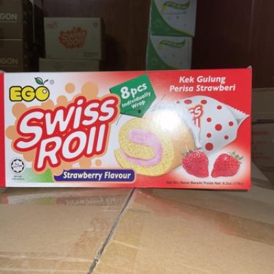 SWISS ROLL STRAWBERRY FLAVOR 